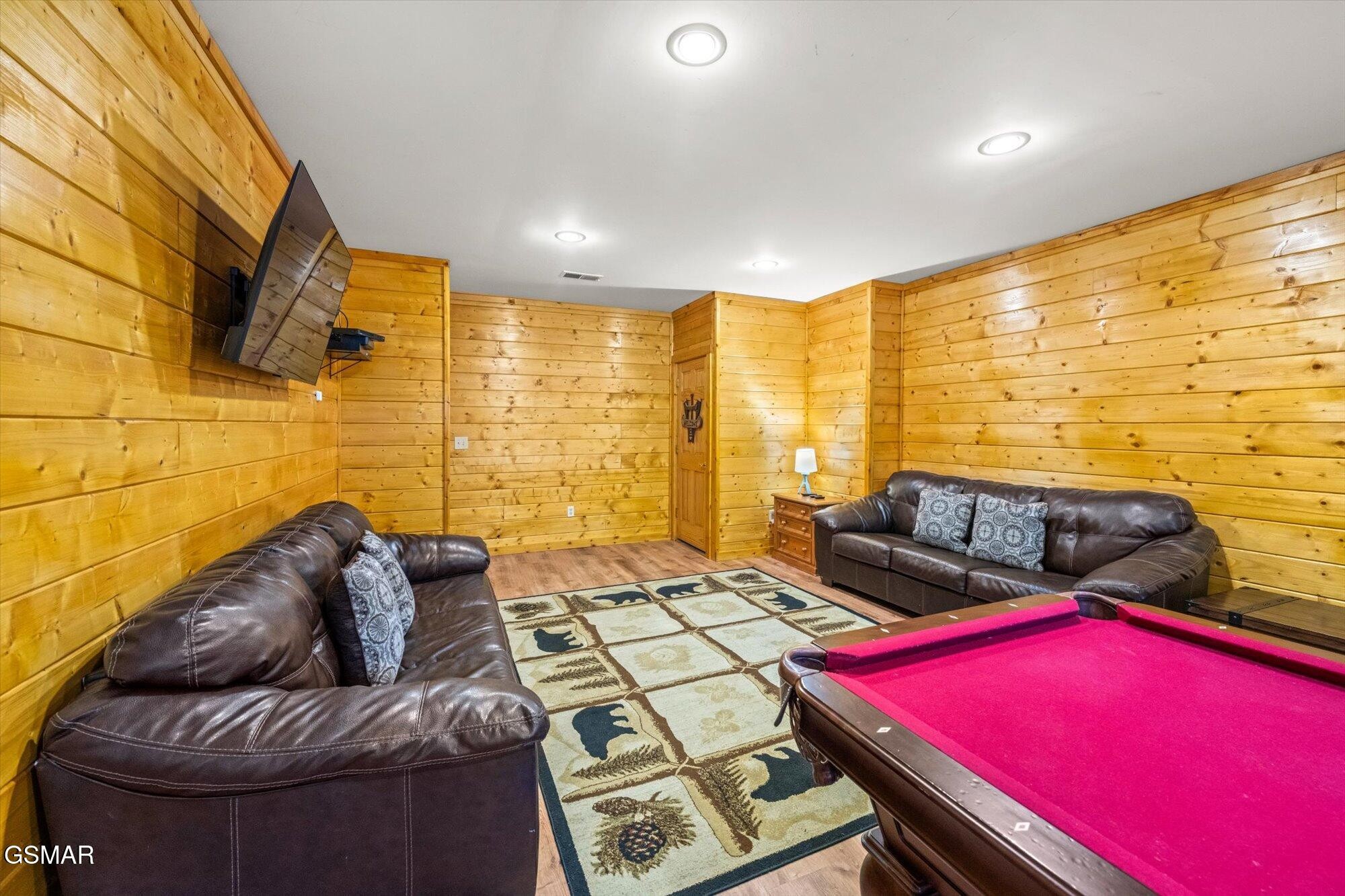 3212 Steeple Way