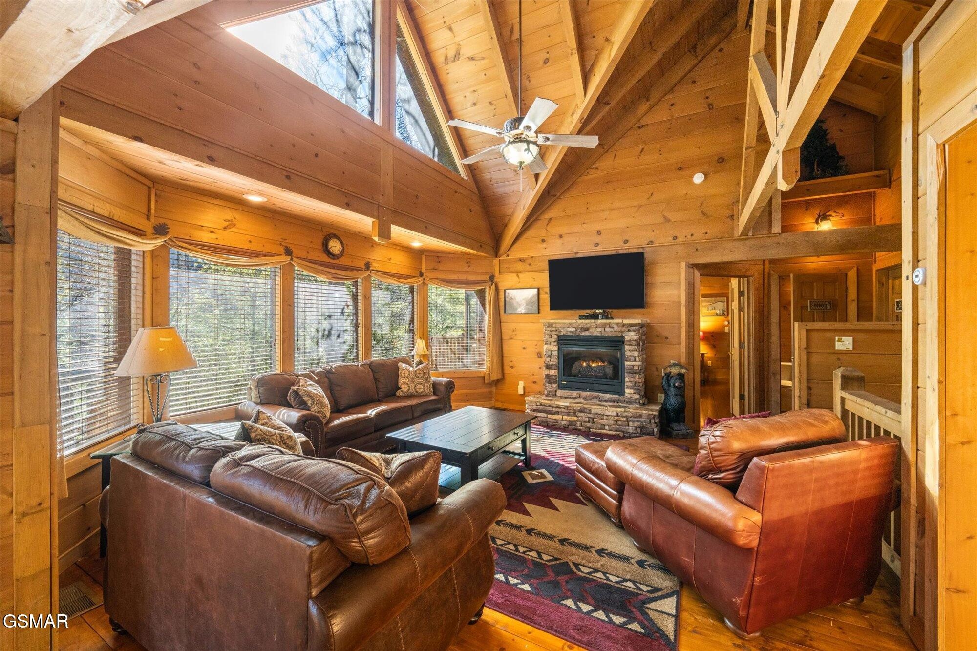 2801 Ridge Creek Cir
