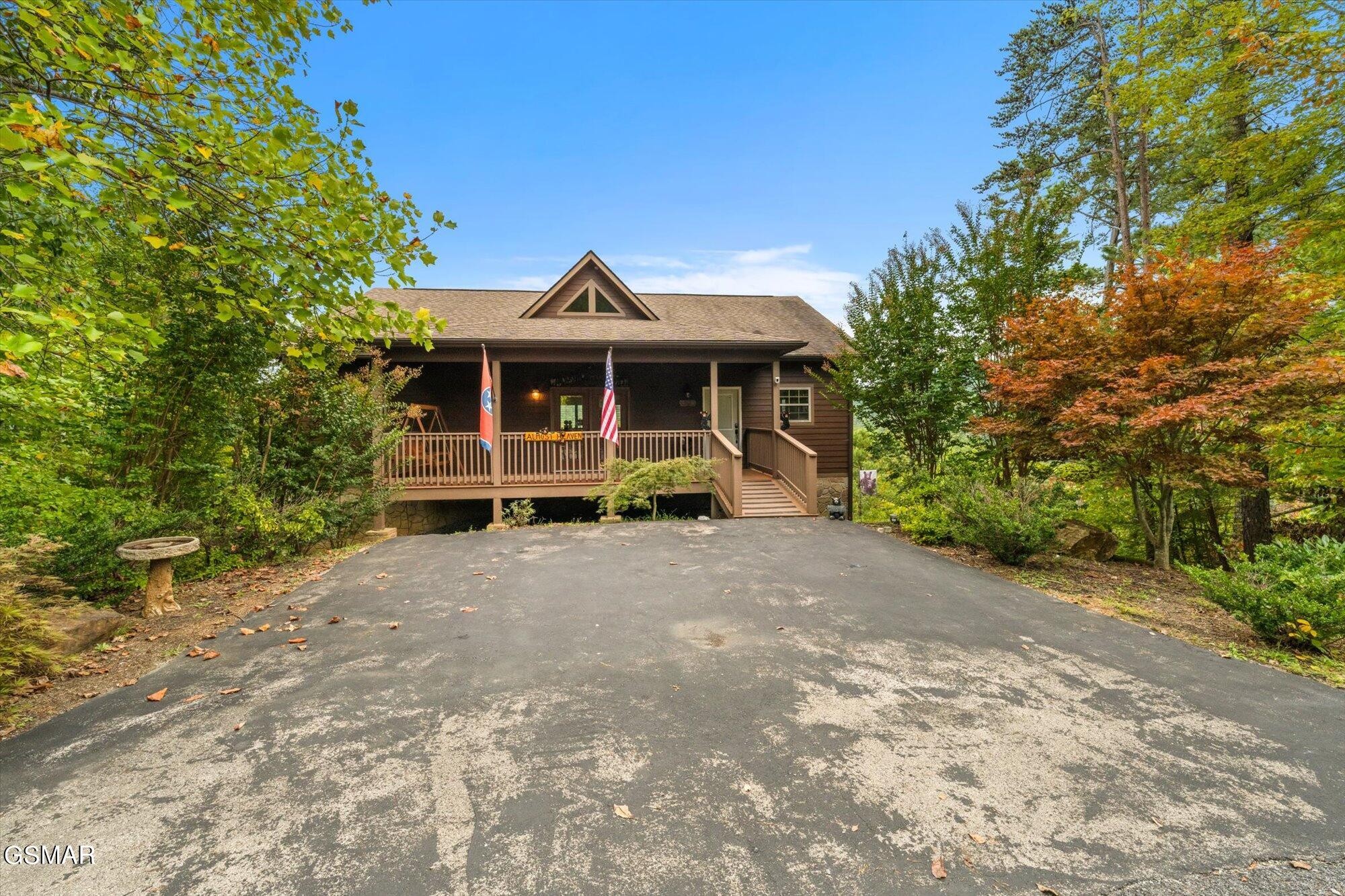 4052 Ridgeback Ln