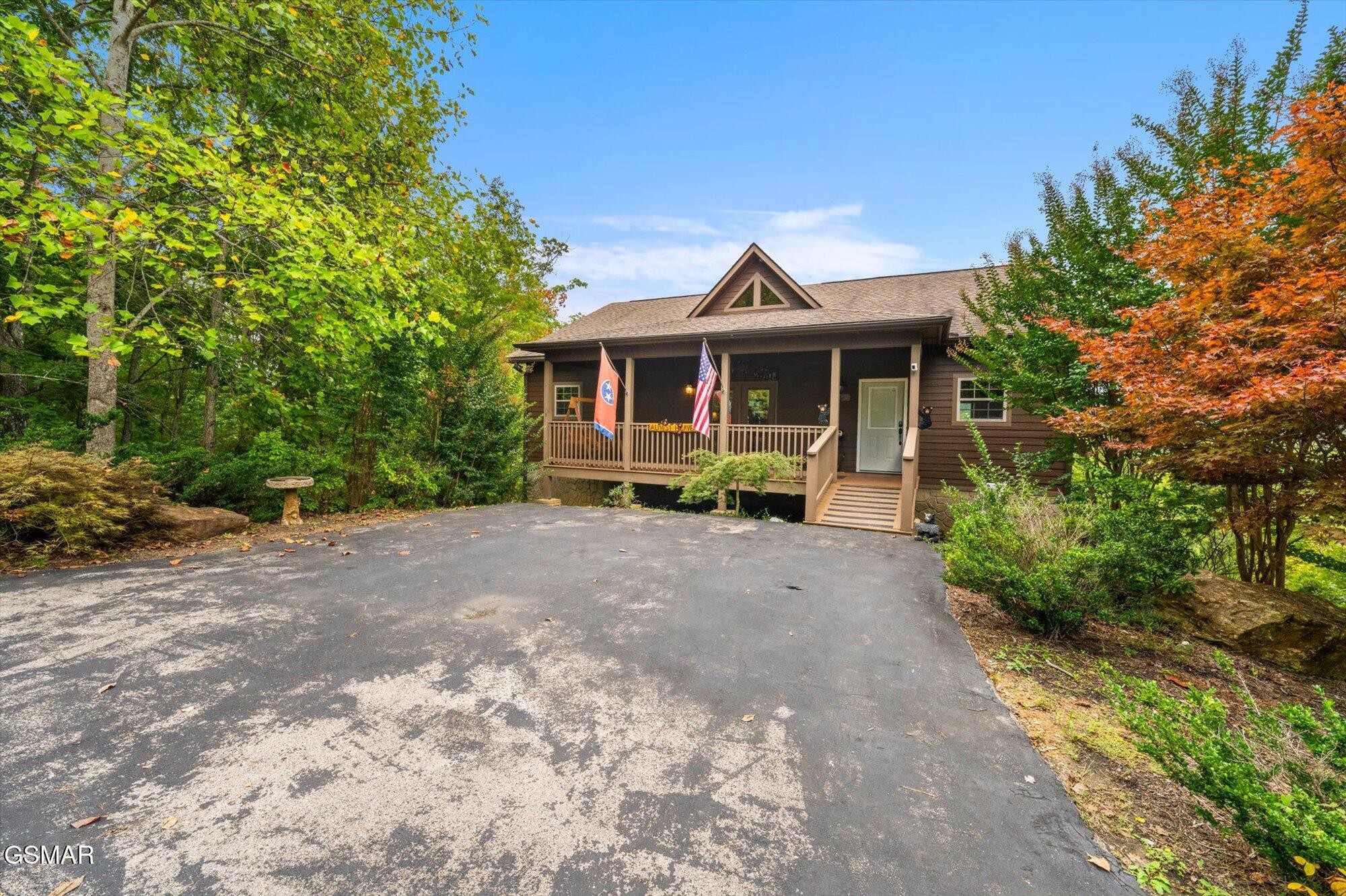 4052 Ridgeback Ln