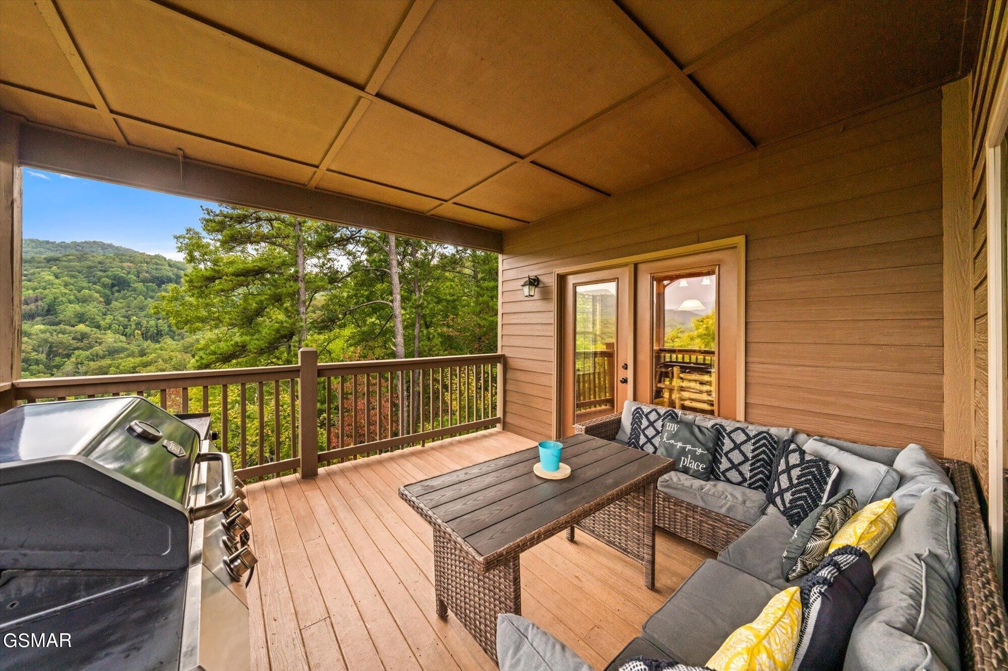 4052 Ridgeback Ln