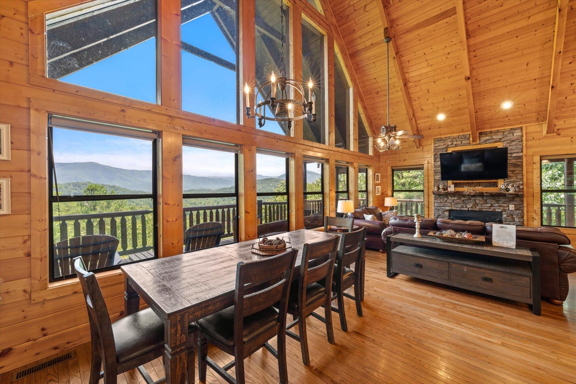 2540 Raccoon Hollow Way