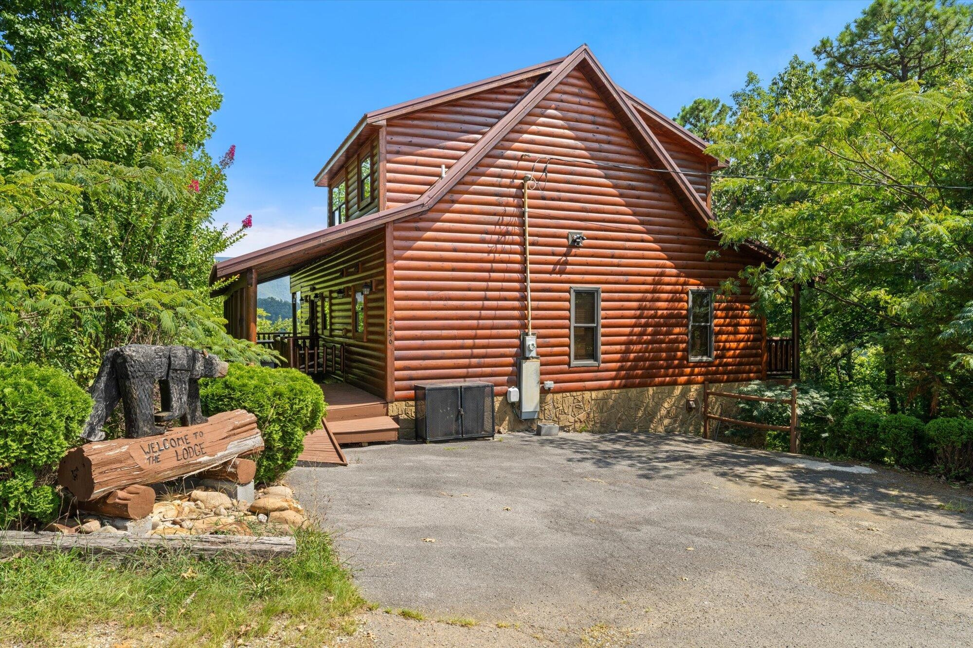 2540 Raccoon Hollow Way