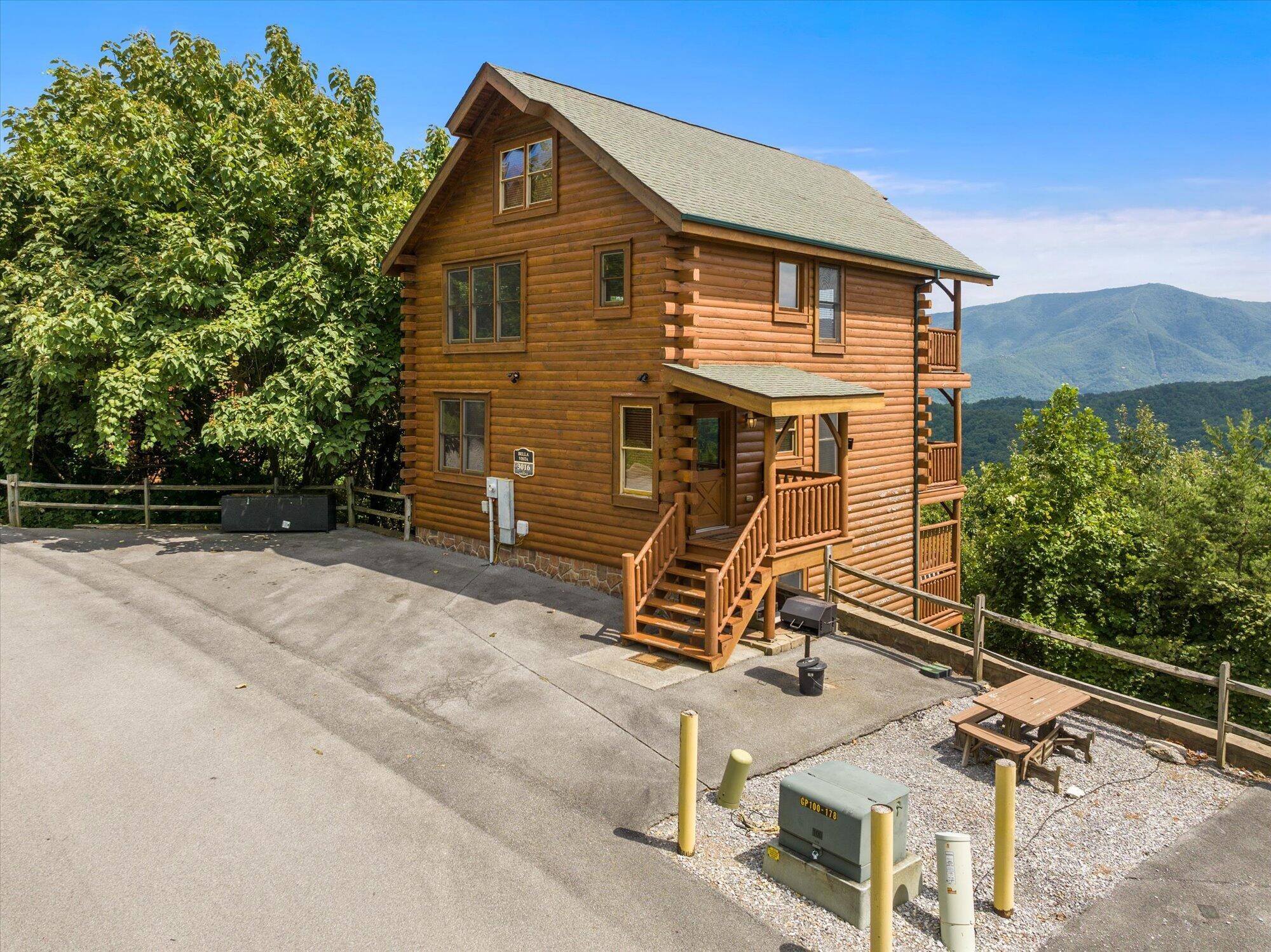 3016 Hickory Lodge Drive