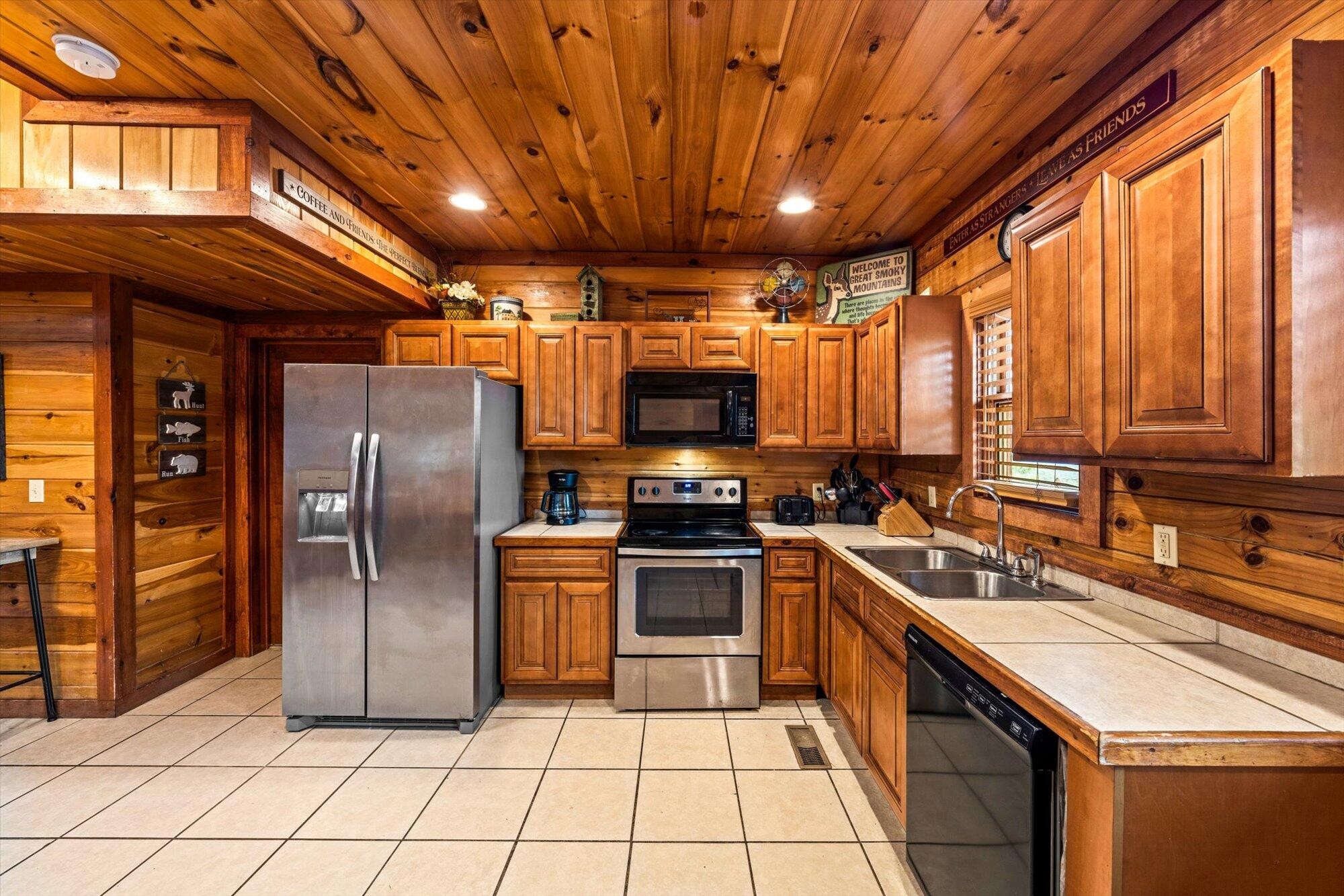 953 Black Bear Cub Way