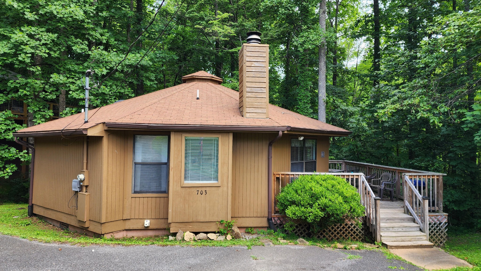 703 Maples Court