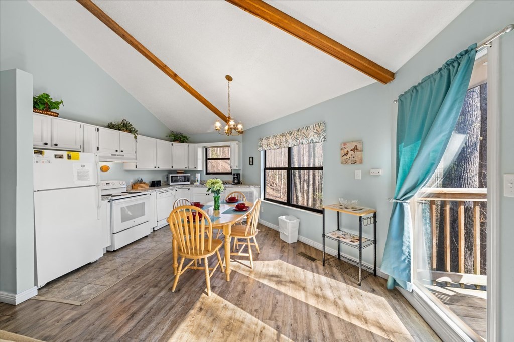 703 Maples Court