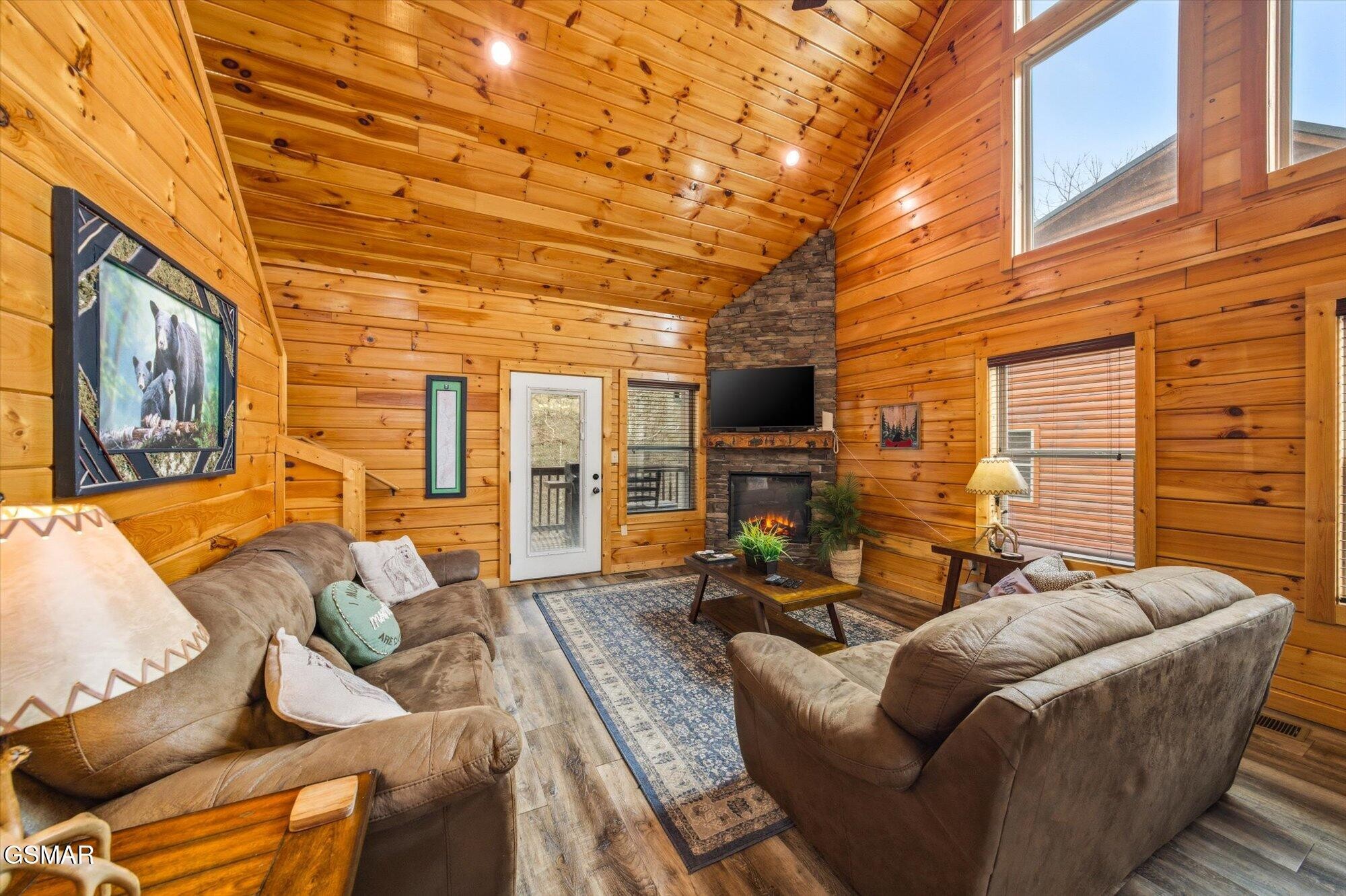 551 Blackberry Ridge Way