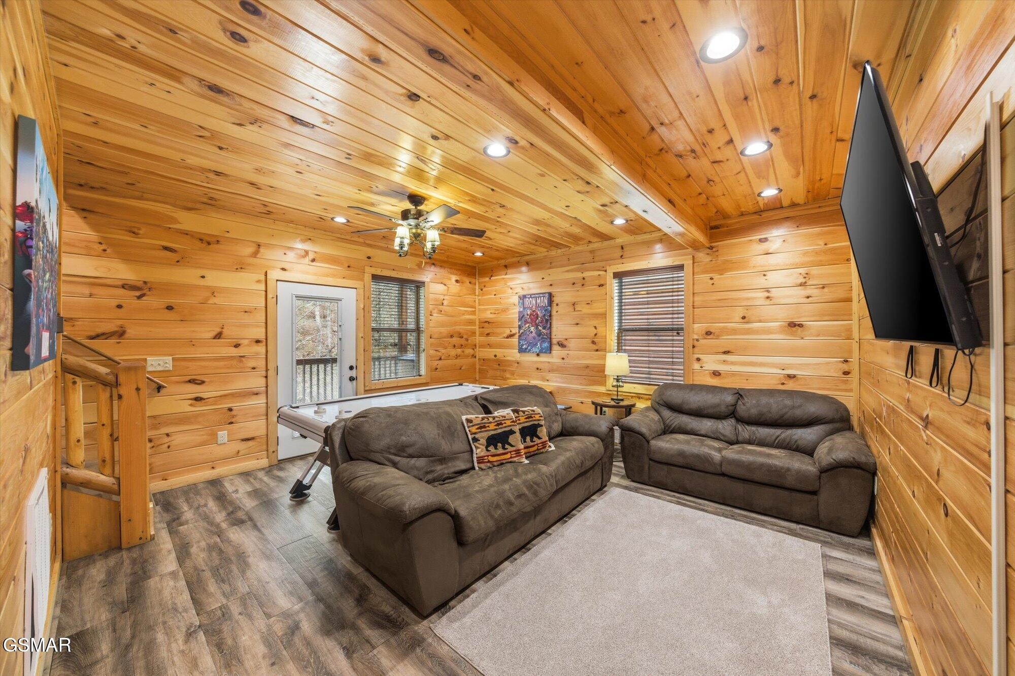 551 Blackberry Ridge Way