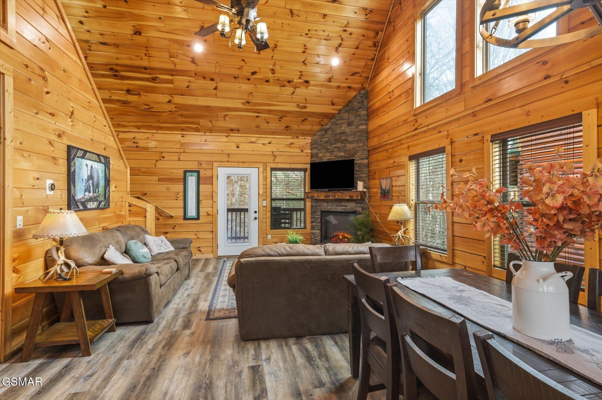 551 Blackberry Ridge Way
