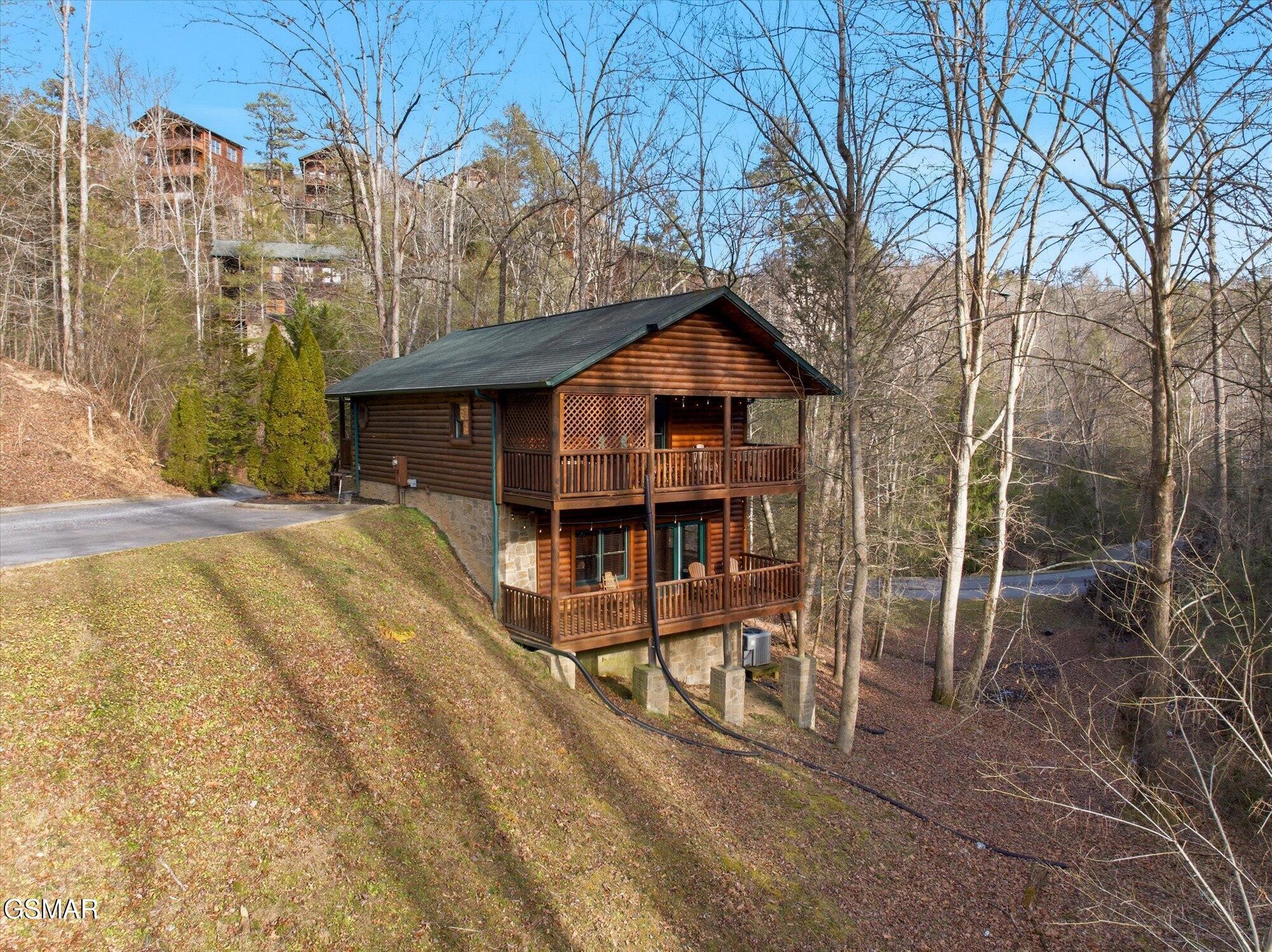 625 Gatlinburg Falls Way