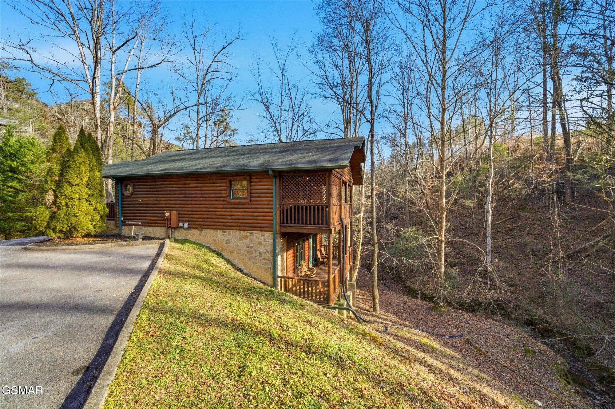 625 Gatlinburg Falls Way