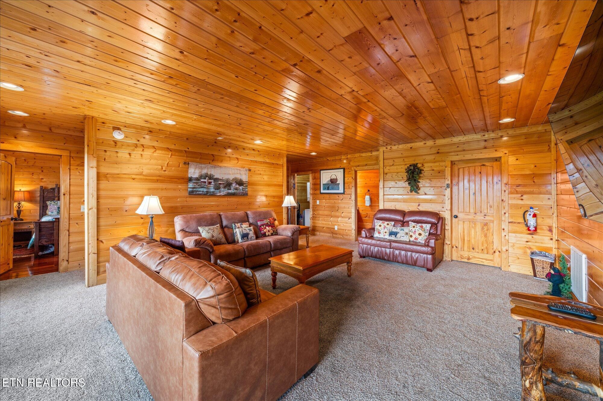 2722 Mountain Perserve Drive