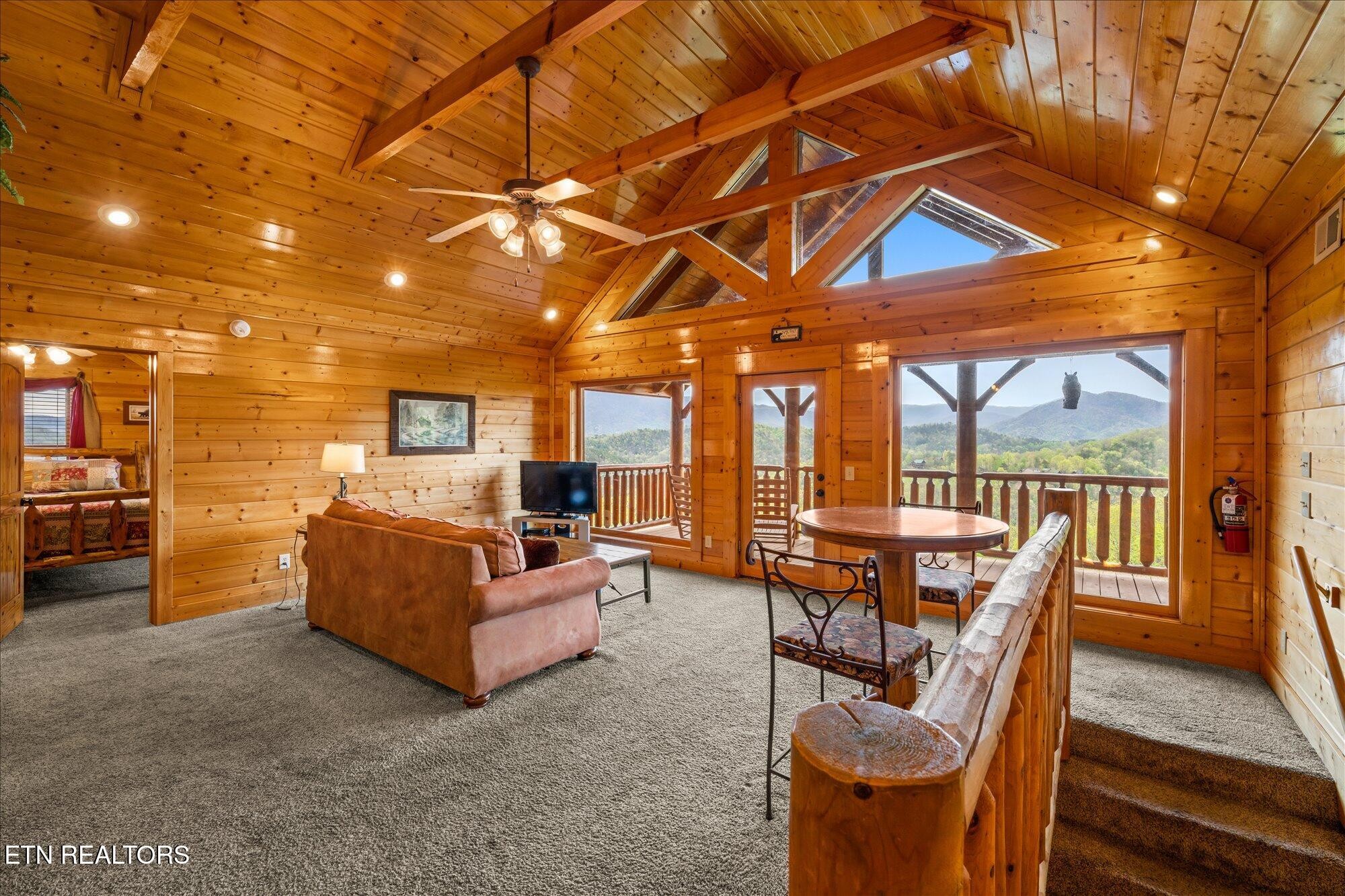 2722 Mountain Perserve Drive