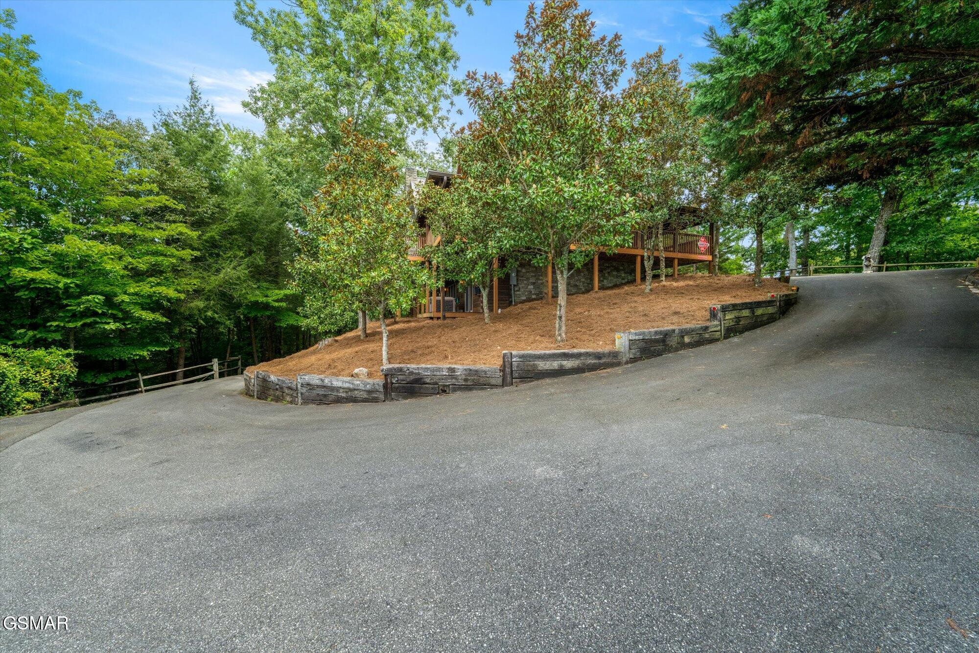 2992 Mountain Memories Way