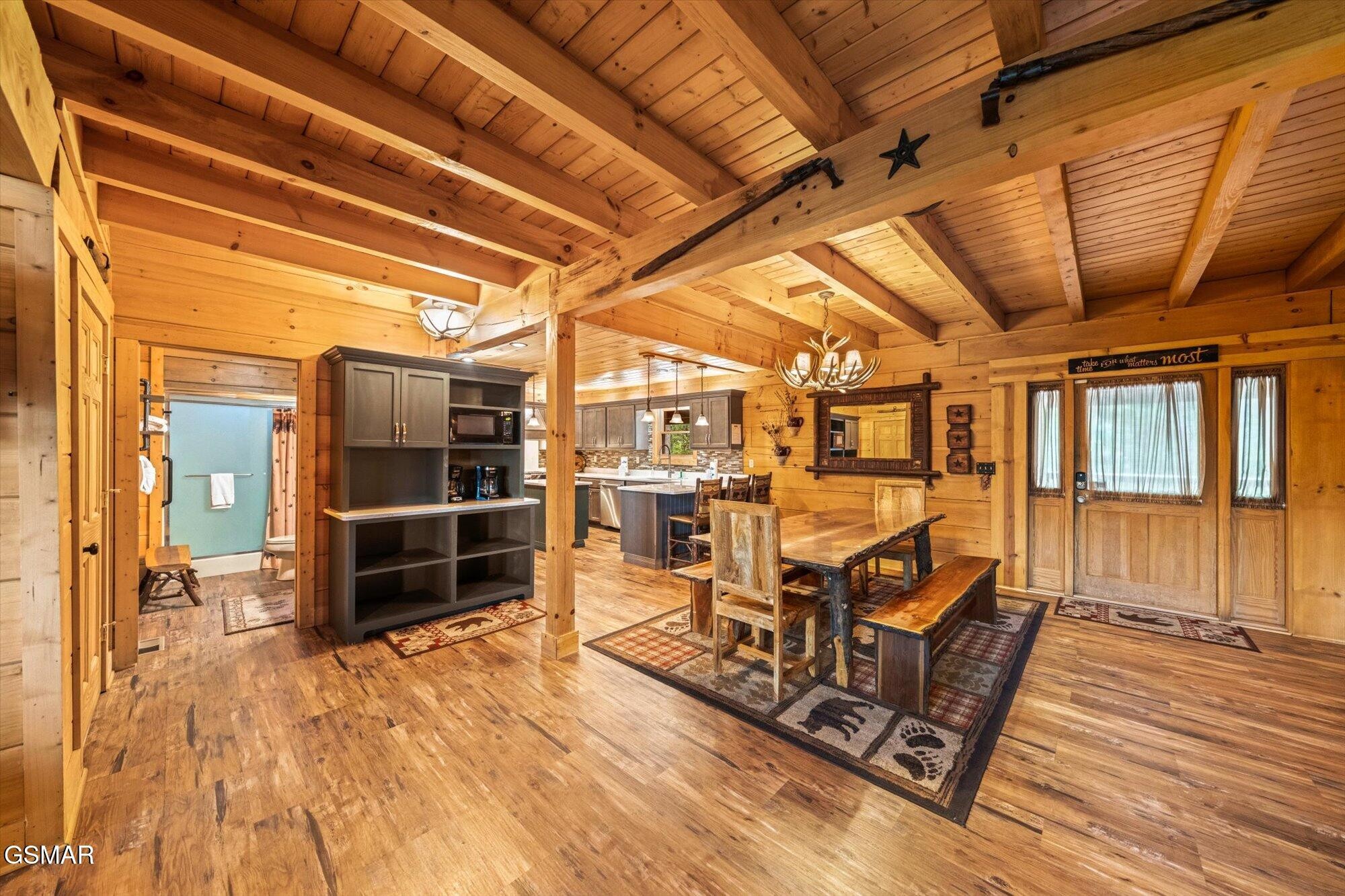 2992 Mountain Memories Way