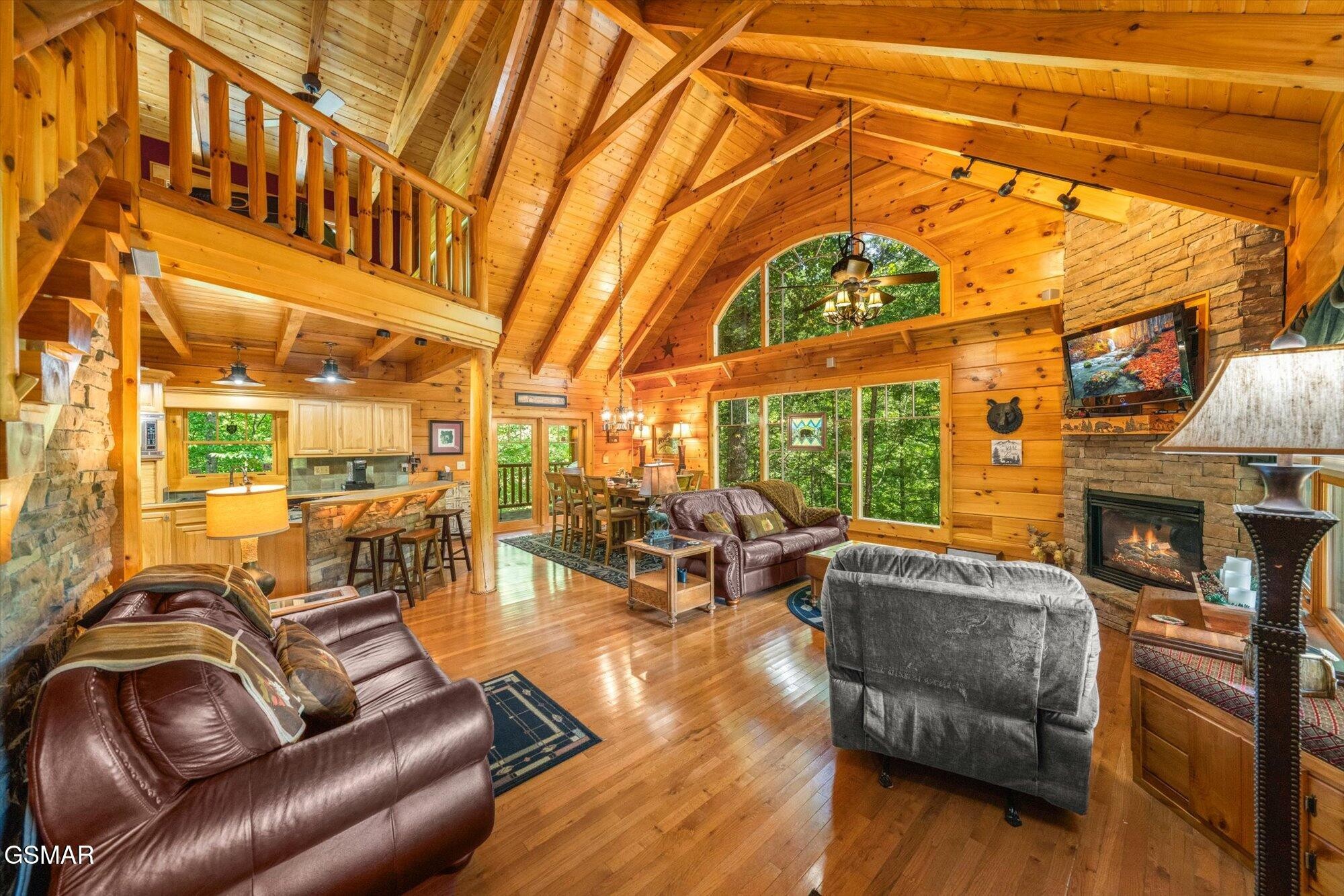 2746 Cedar Falls Way