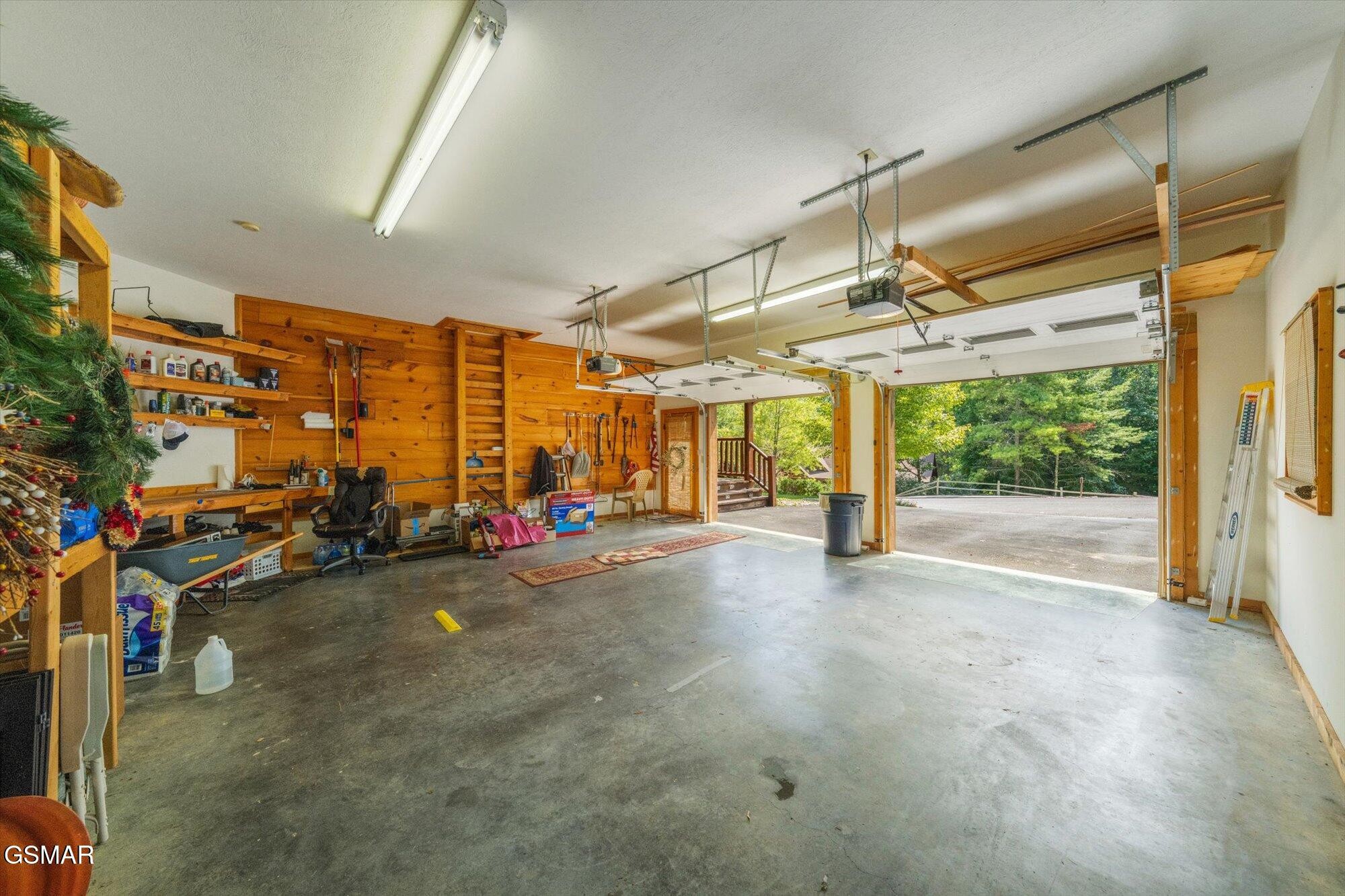 2746 Cedar Falls Way