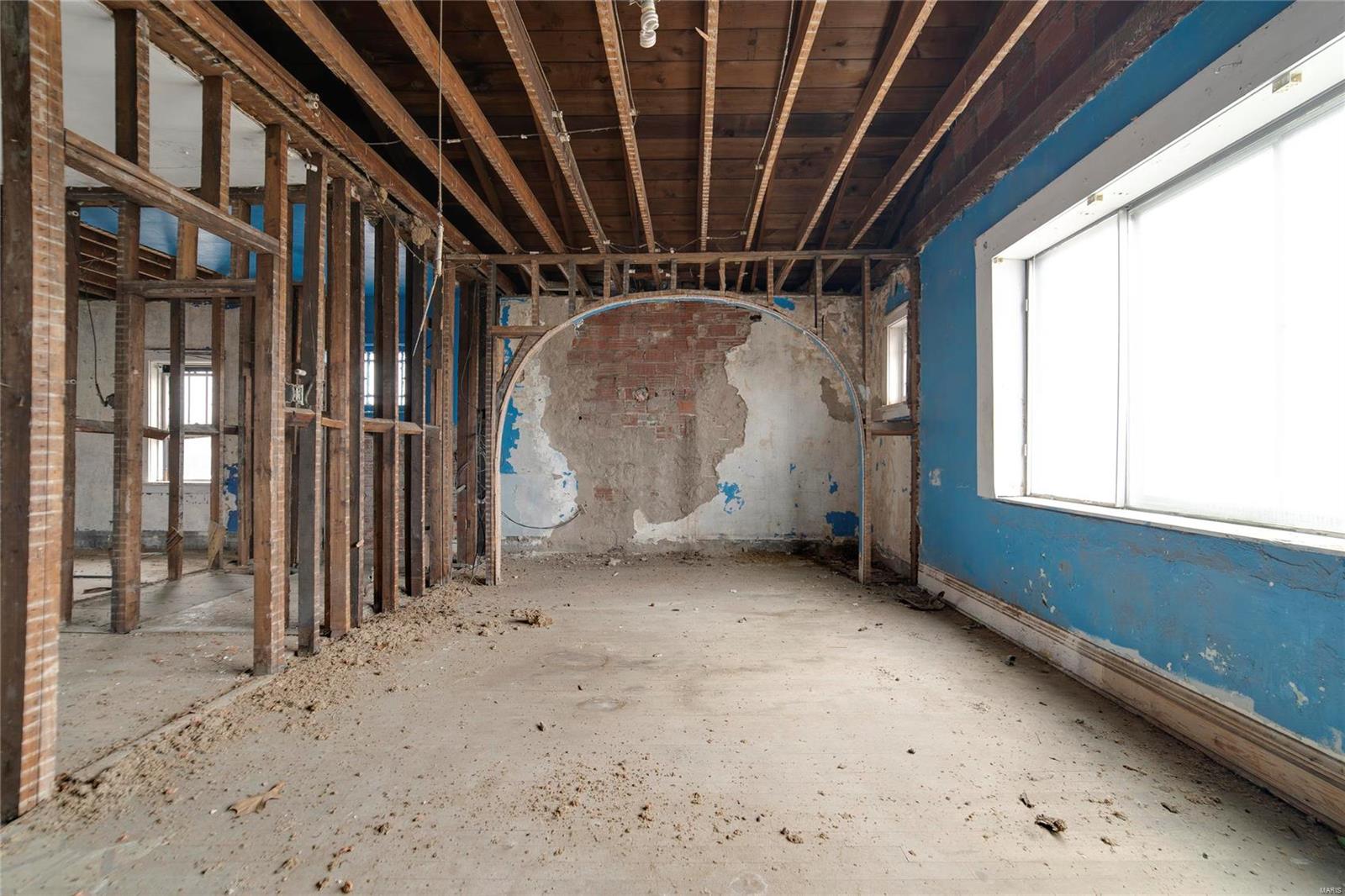 6214 Stillwell Drive