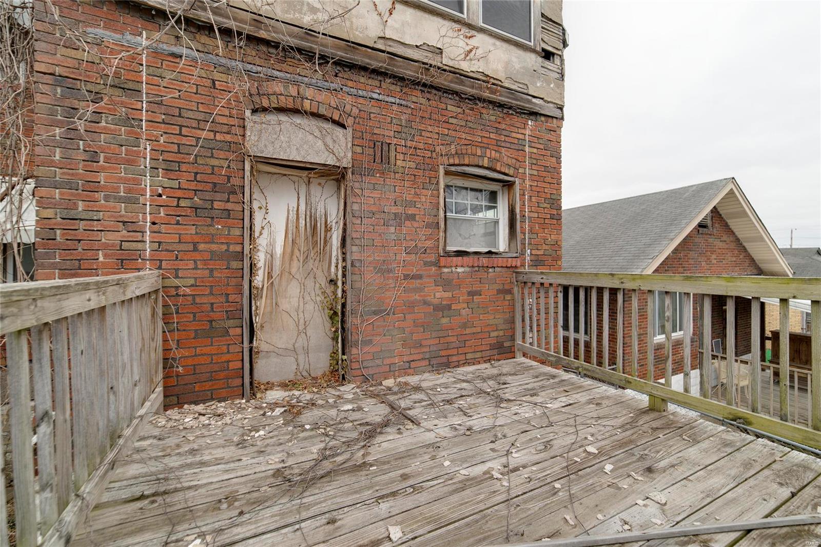 6214 Stillwell Drive