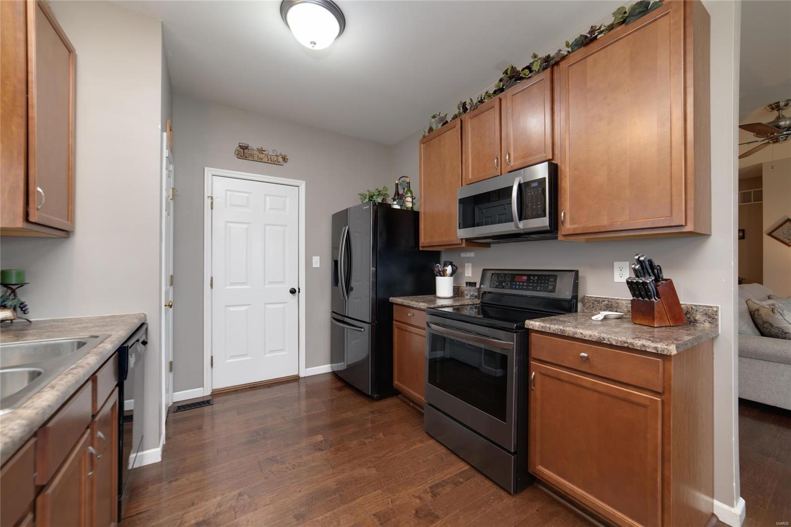 30 Peruque Manor Circle