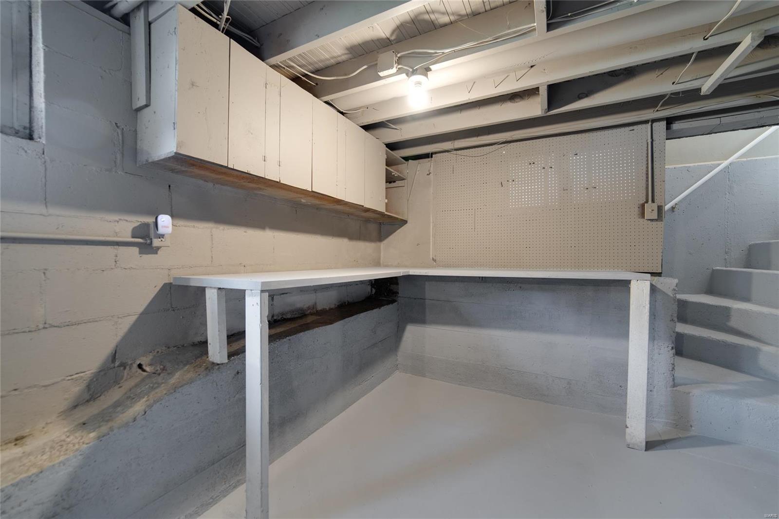 721 Cunningham Avenue