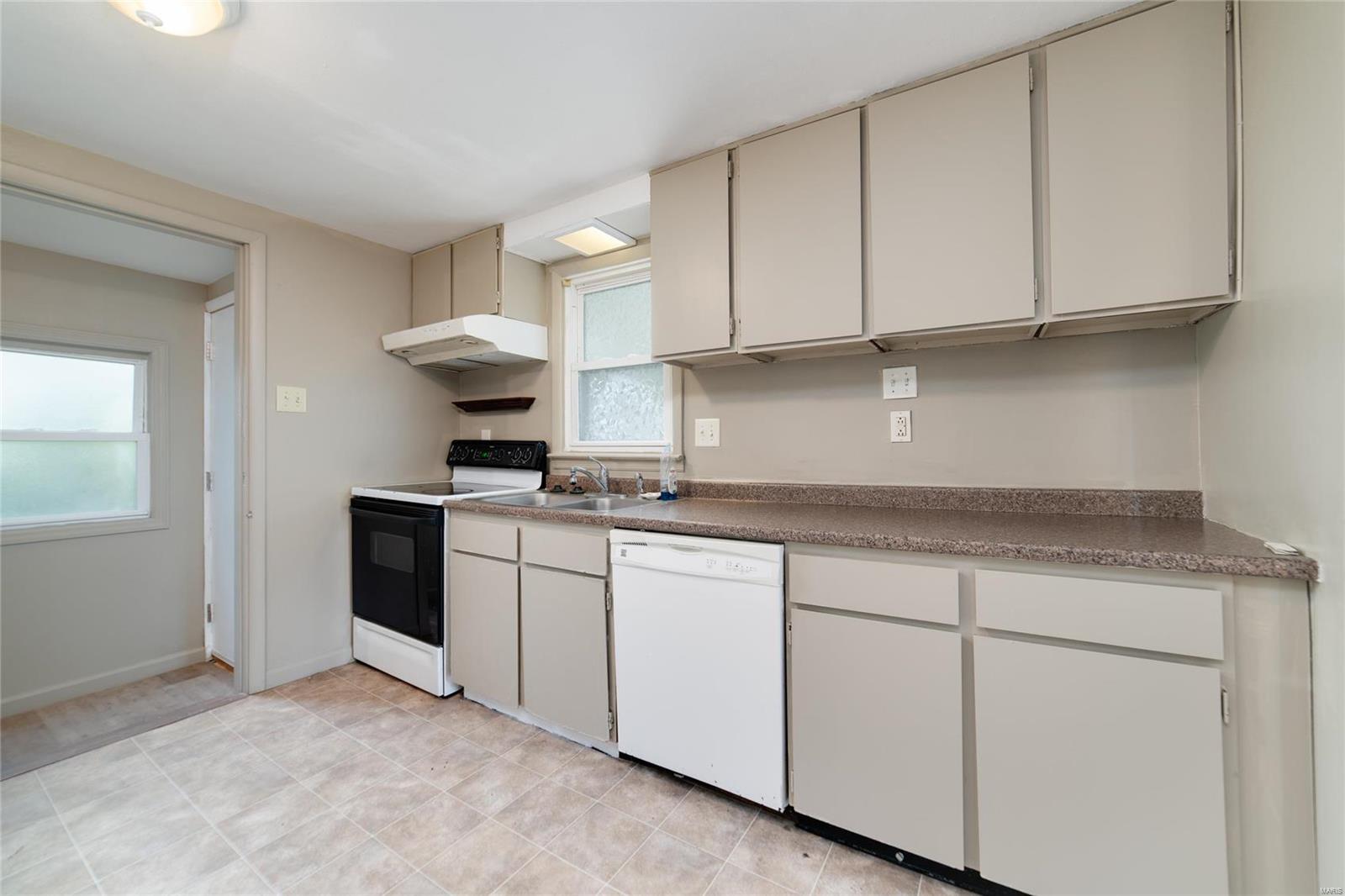 721 Cunningham Avenue