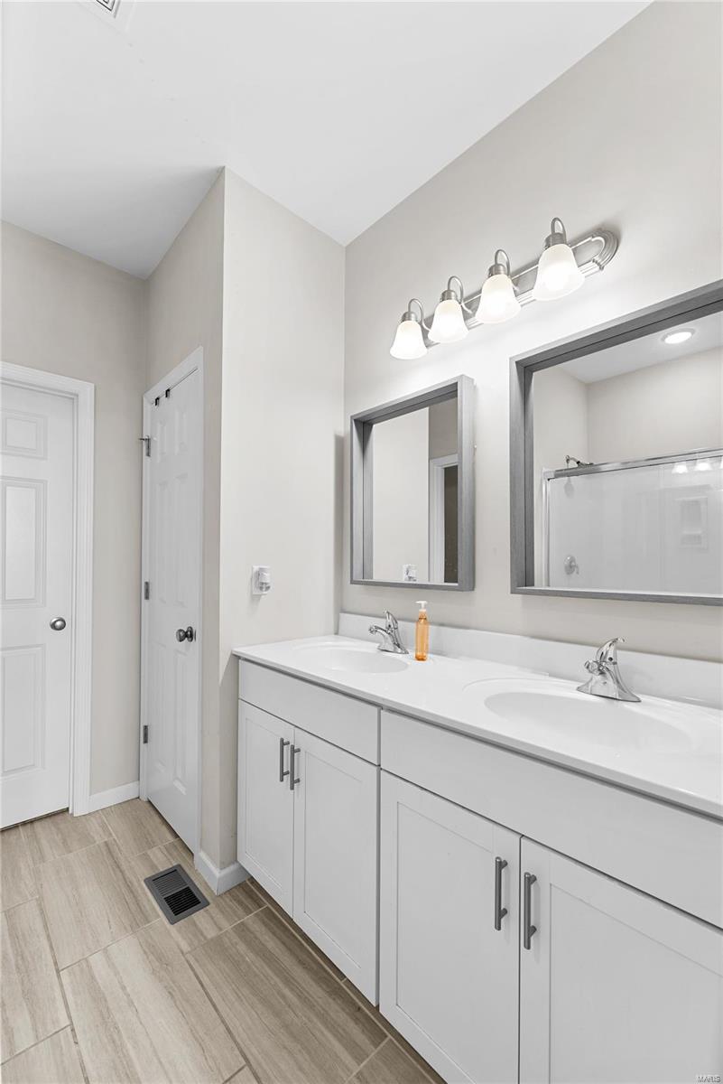 302 Huntleigh Parkway