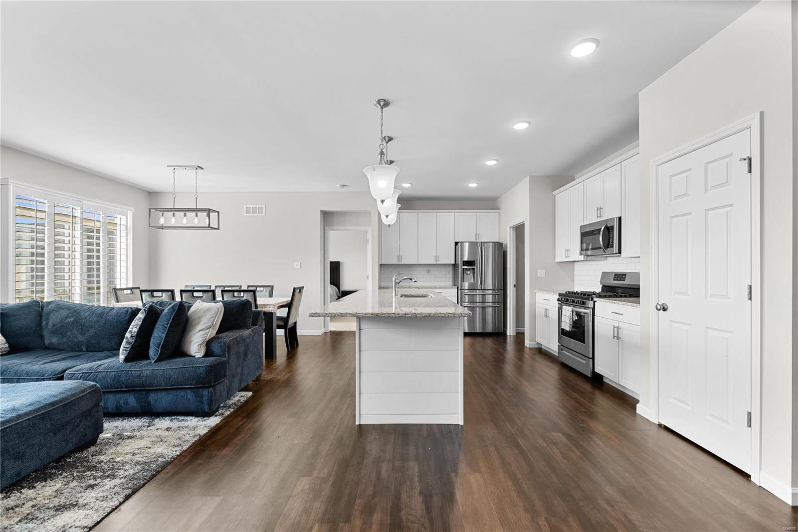 302 Huntleigh Parkway