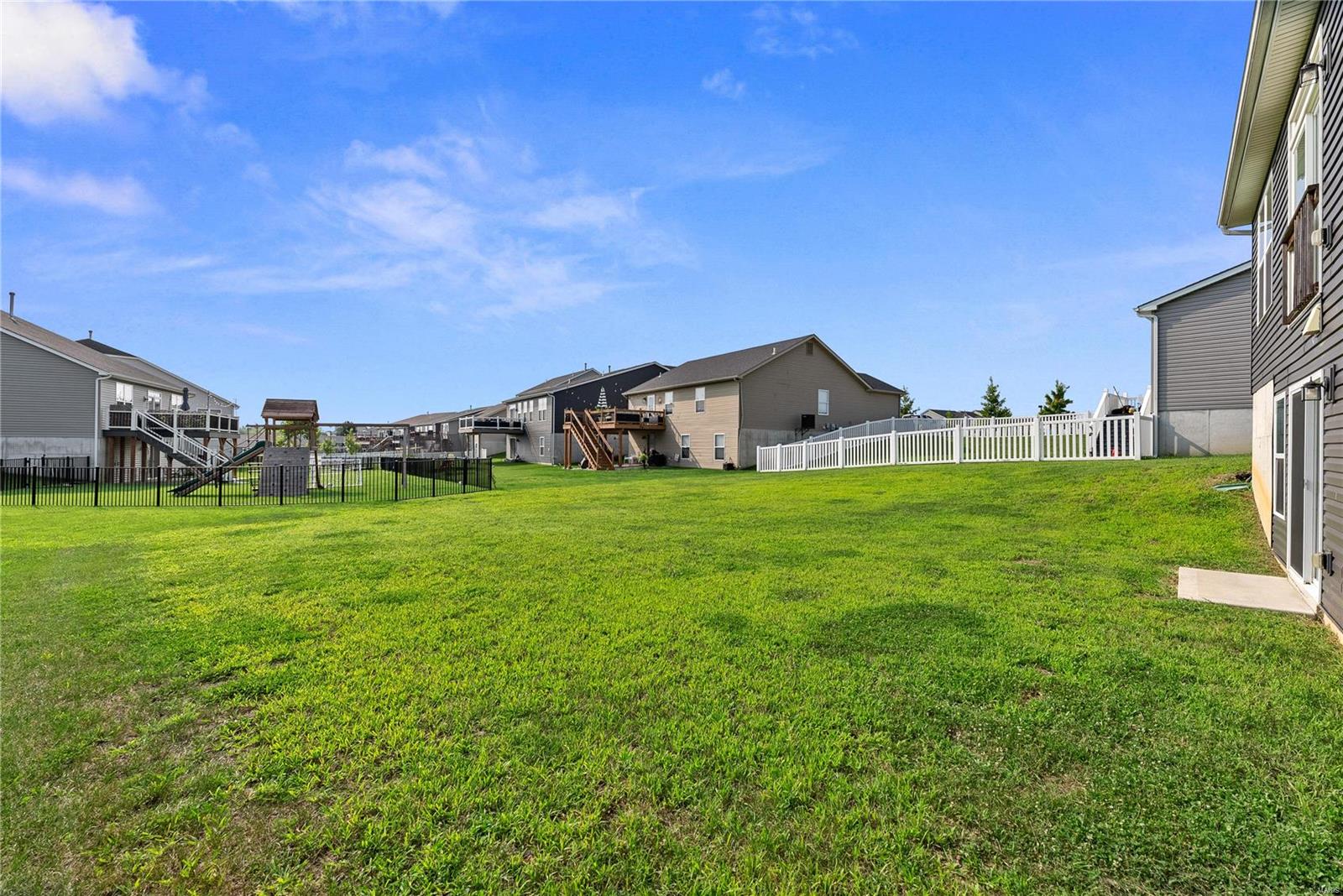 302 Huntleigh Parkway