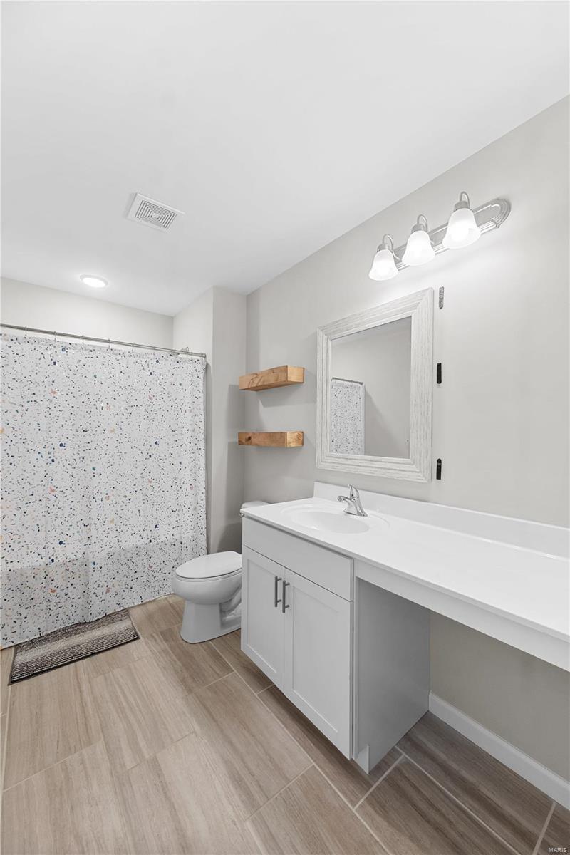 302 Huntleigh Parkway