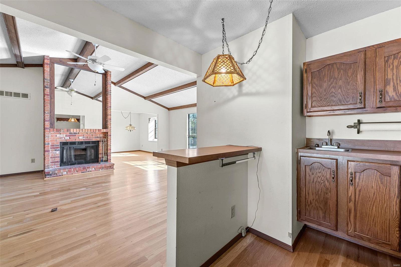 4 Crescent Hills Drive