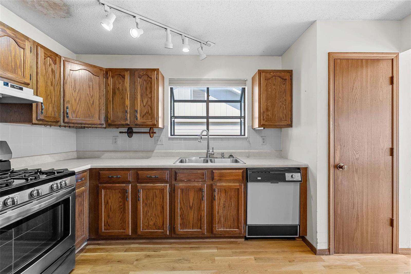 4 Crescent Hills Drive