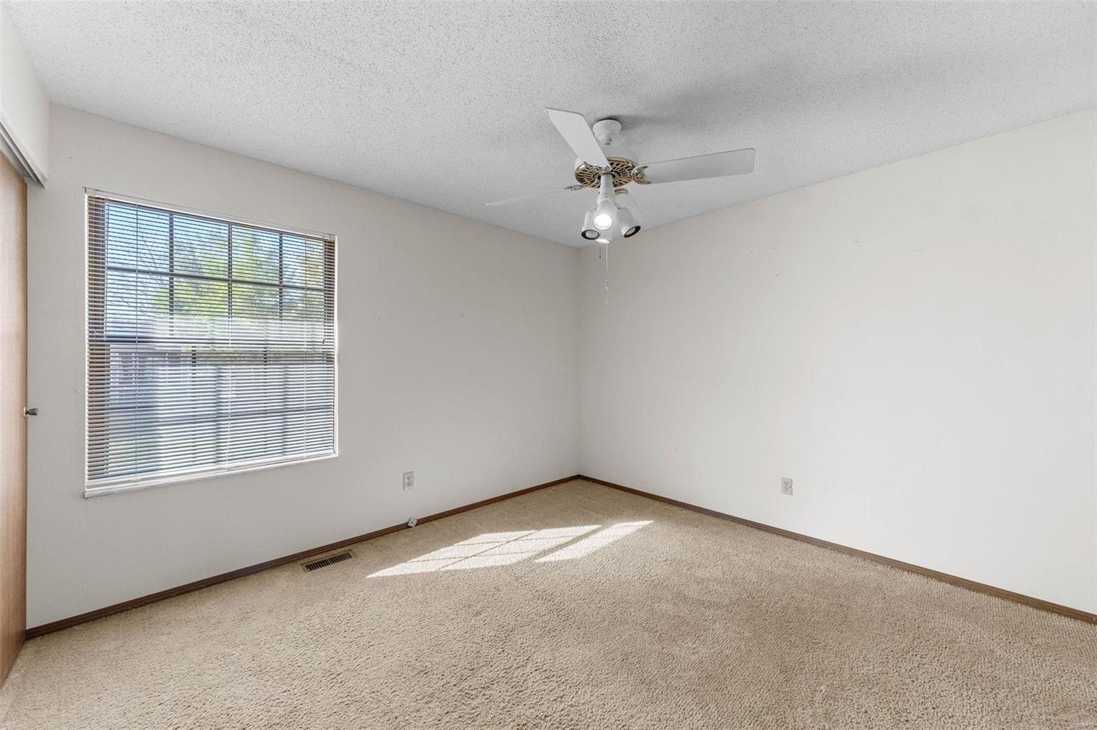 4 Crescent Hills Drive