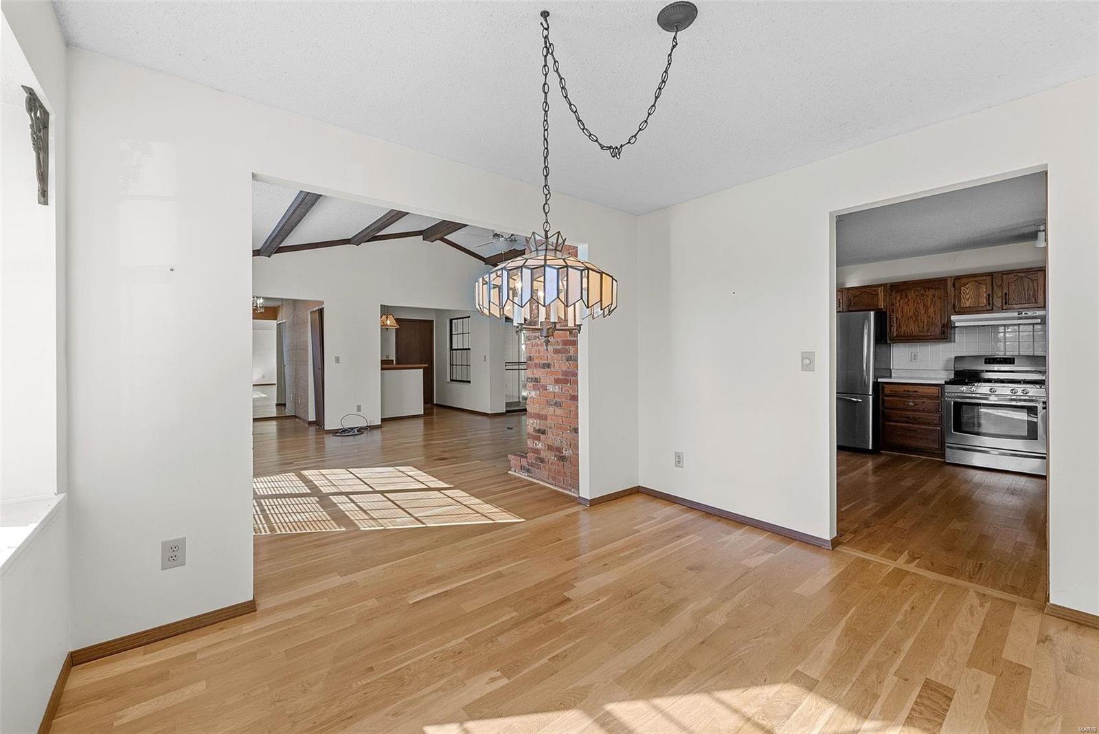 4 Crescent Hills Drive