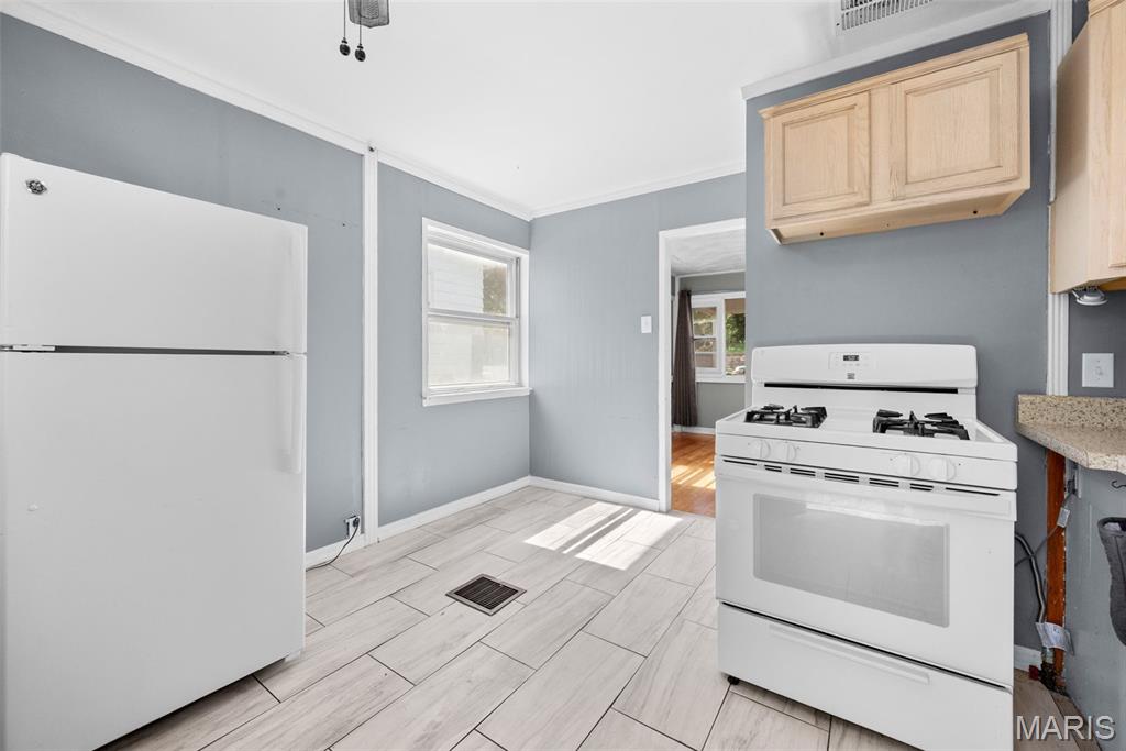 6541 Southwest Avenue