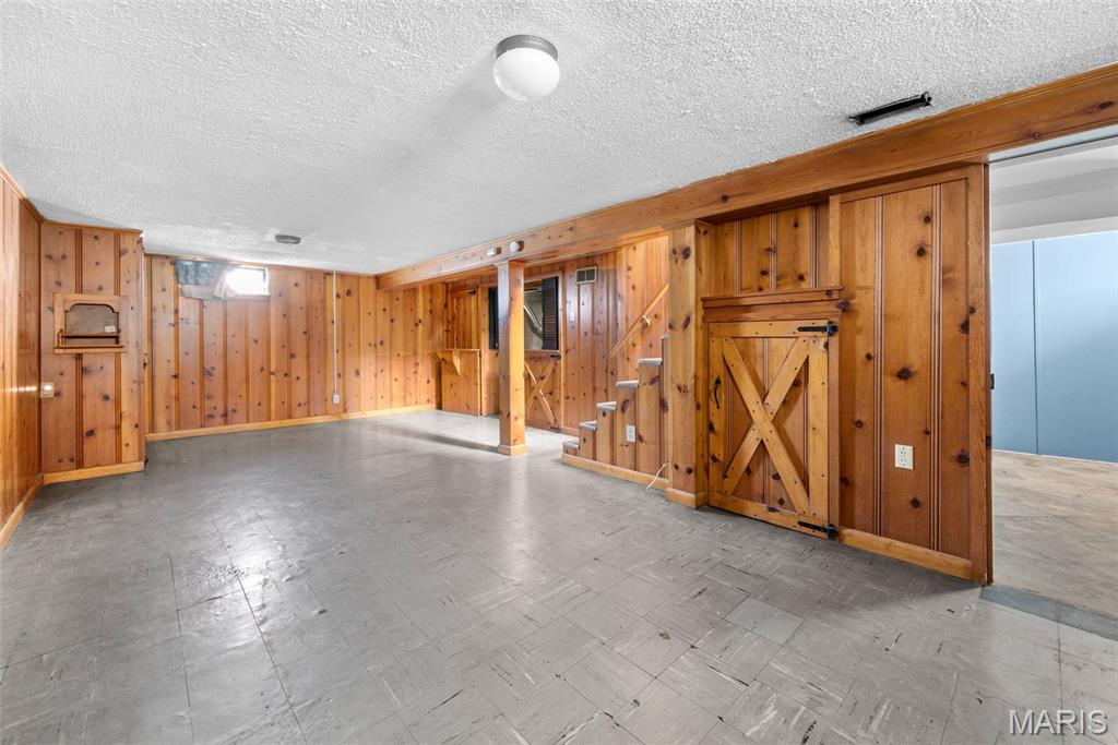 6541 Southwest Avenue