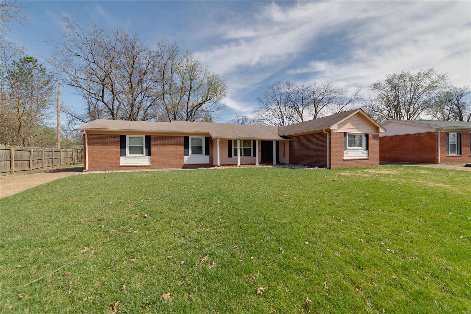 2225 Kent Drive