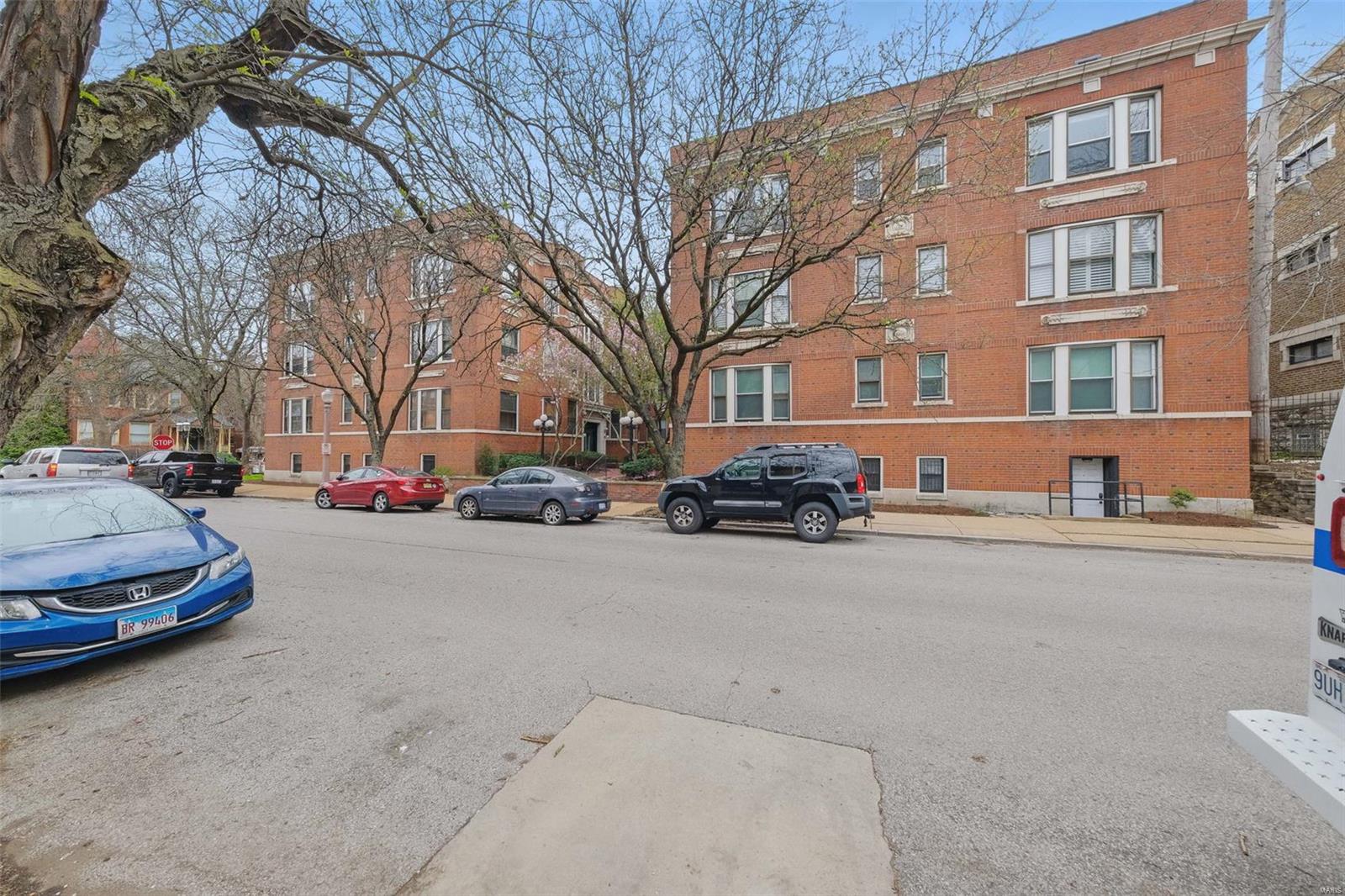 382 N Taylor Avenue Unit: 3W
