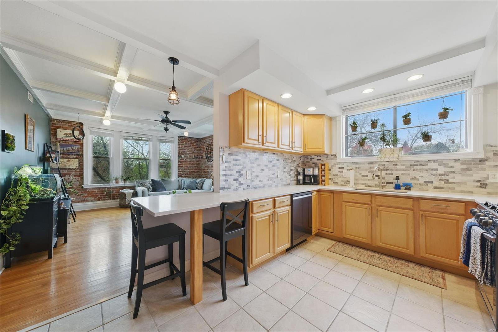 382 N Taylor Avenue Unit: 3W