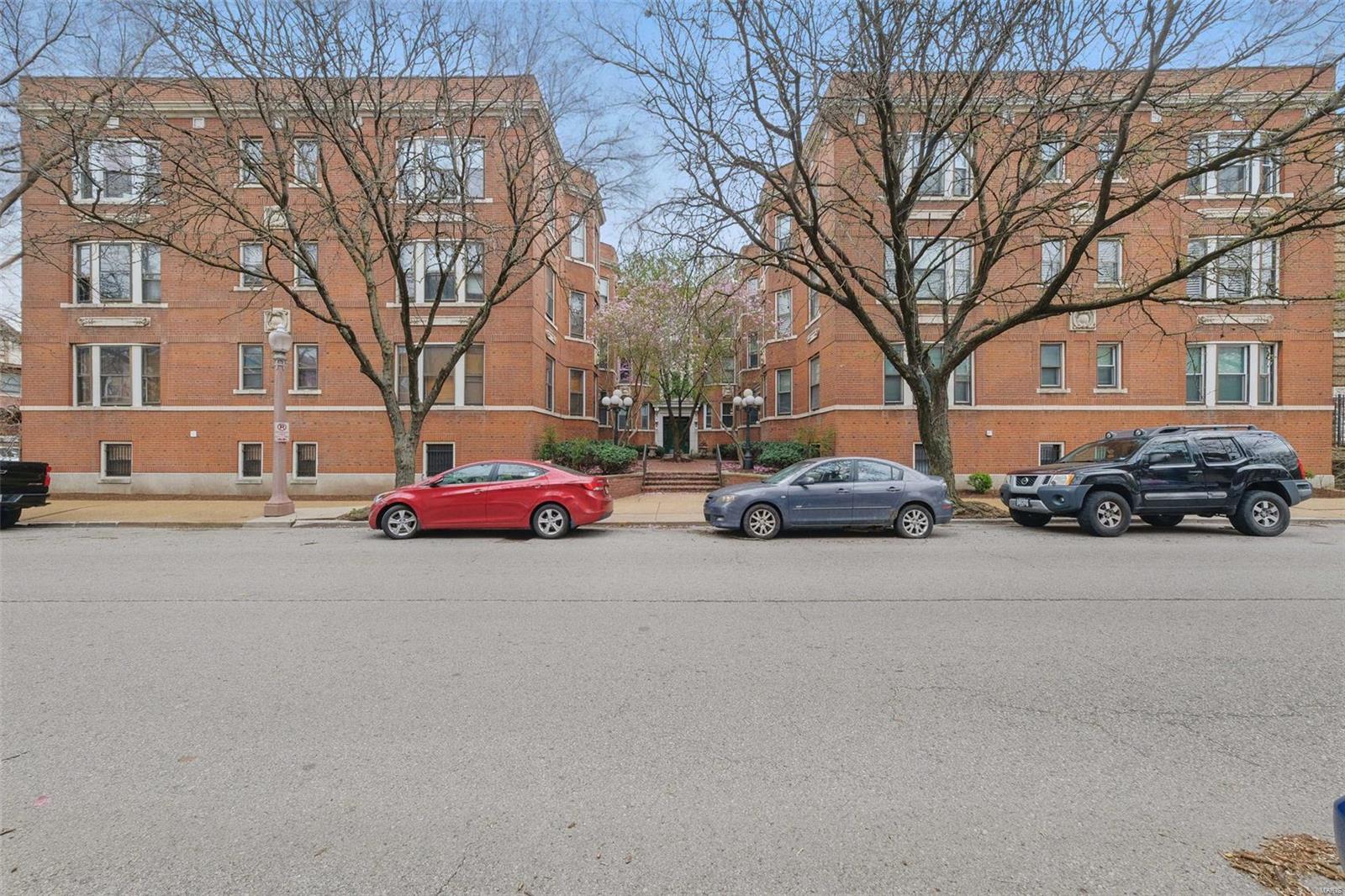 382 N Taylor Avenue Unit: 3W
