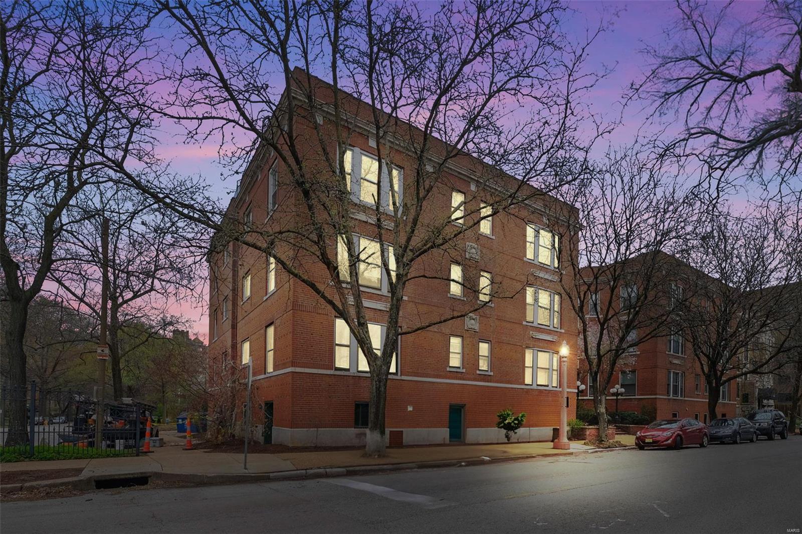 382 N Taylor Avenue Unit: 3W