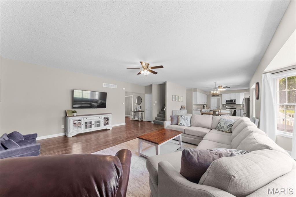 11 Country Crossing Estates Drive