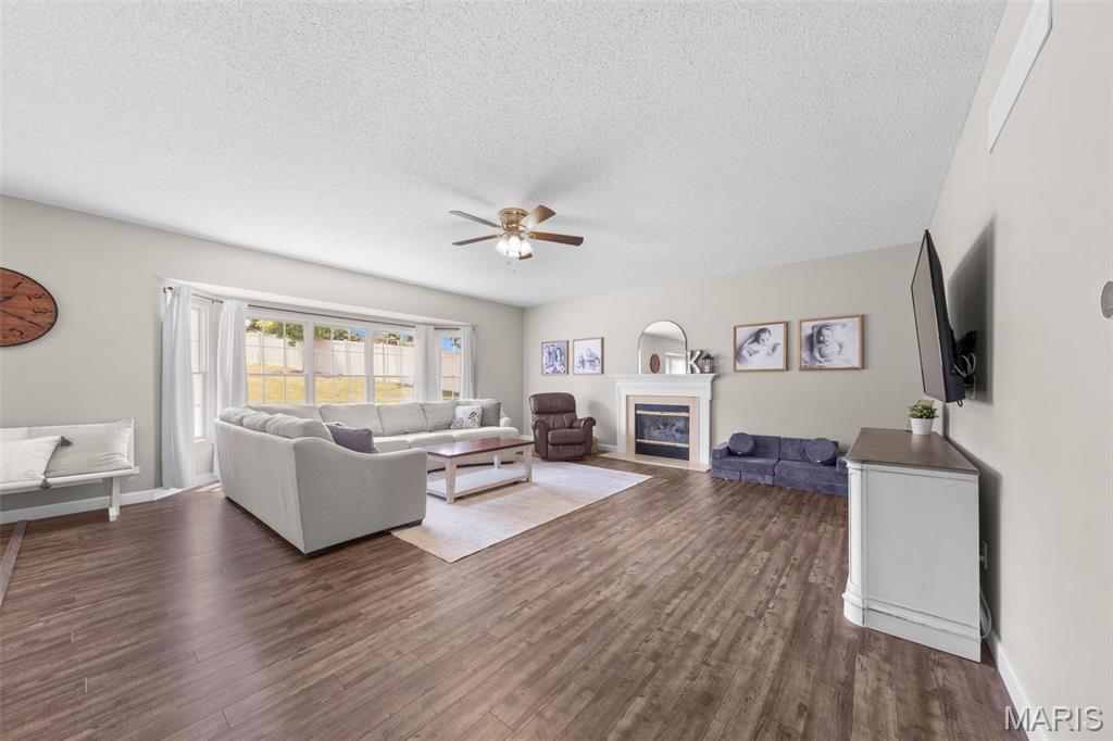 11 Country Crossing Estates Drive