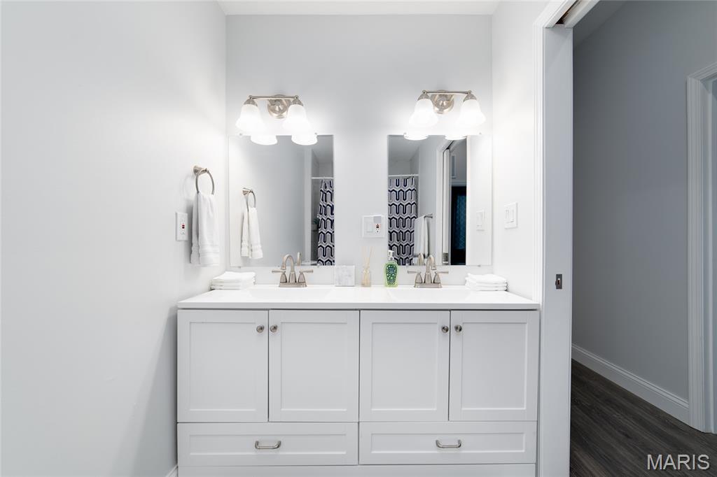 3337 Michigan Avenue