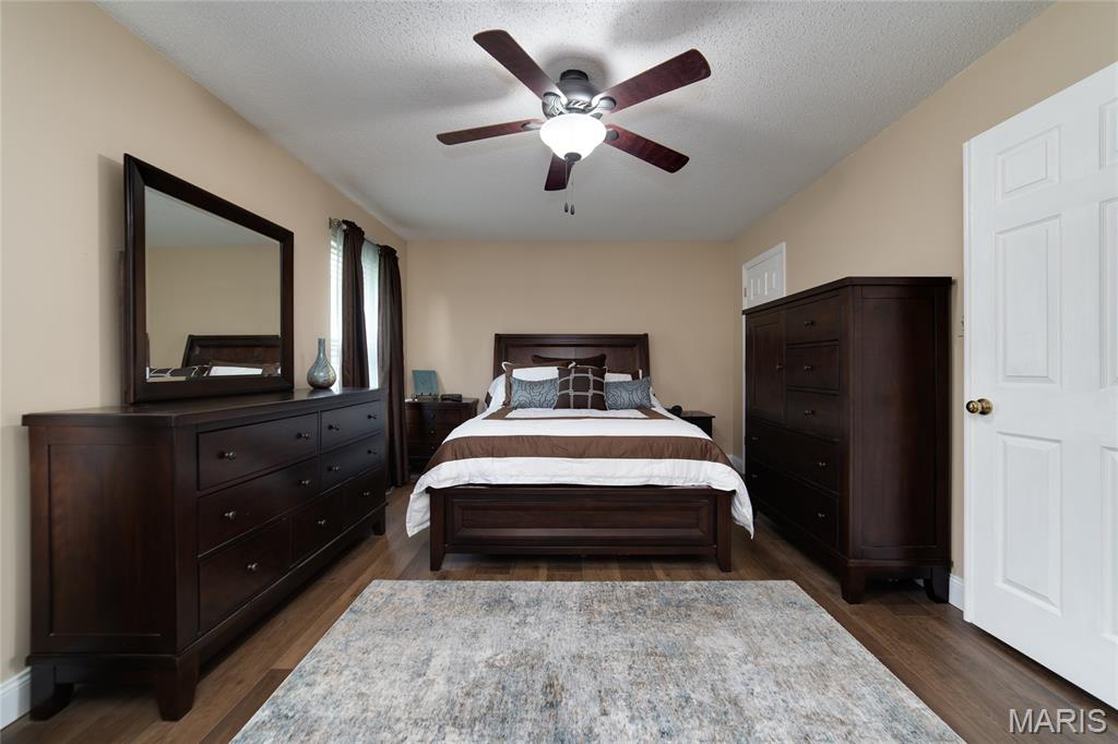 1049 Treeshade Drive