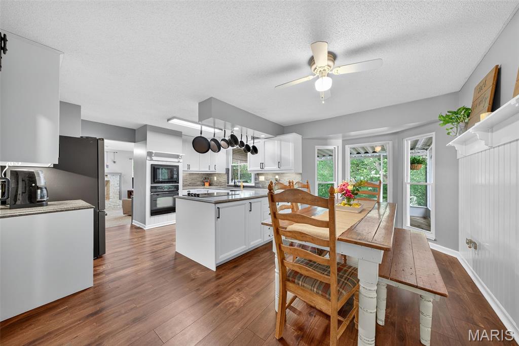 42 Constellation Hill