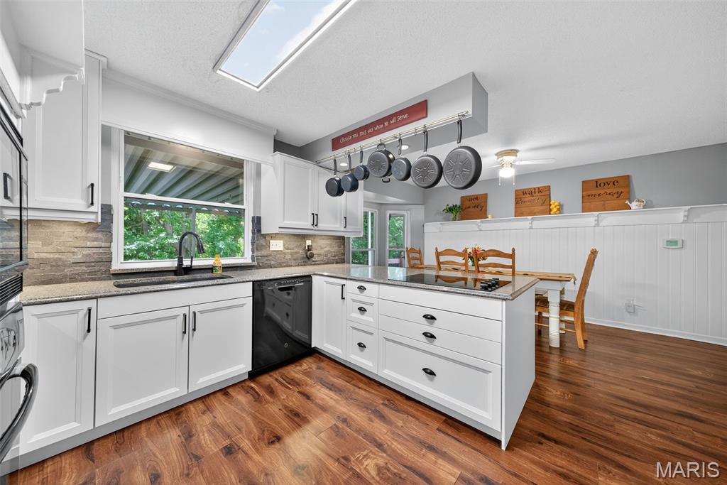 42 Constellation Hill