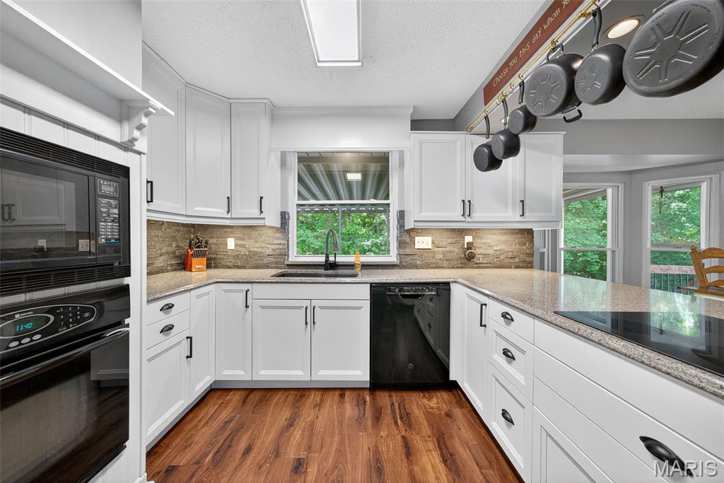 42 Constellation Hill