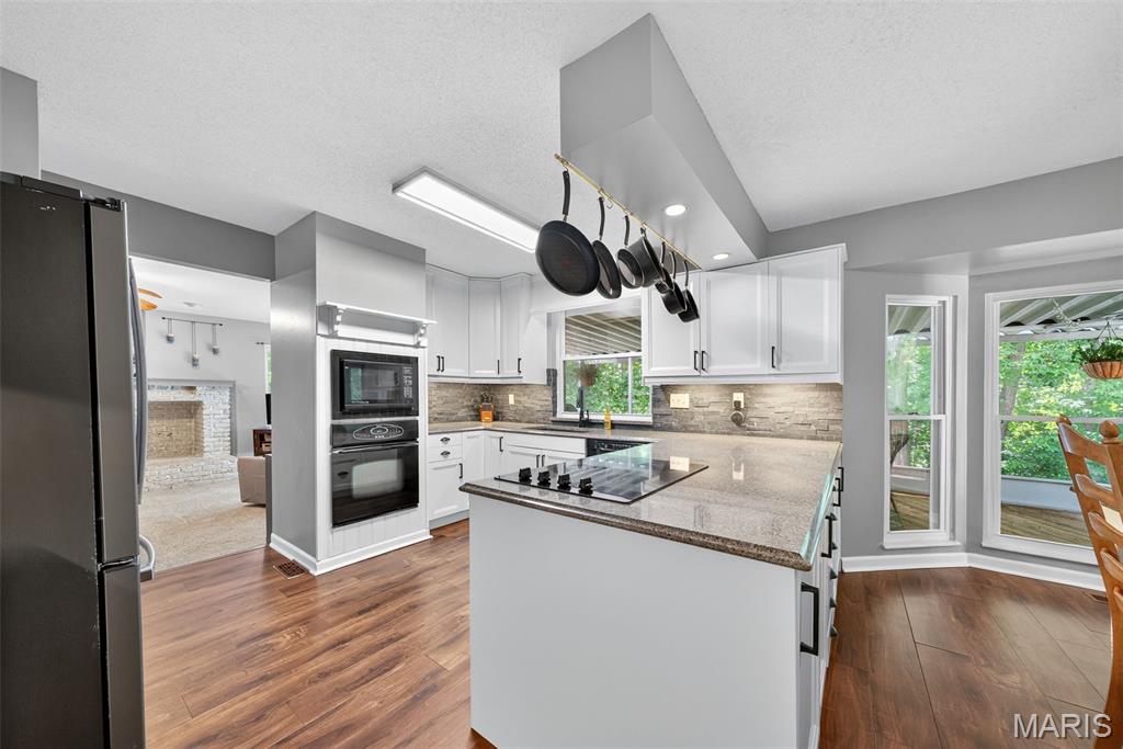 42 Constellation Hill